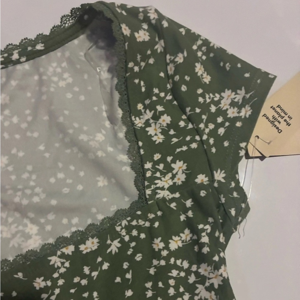 Dusty Dark Green Floral Babydoll Dress Lace Trim Cottagecore Whimsical Romantic